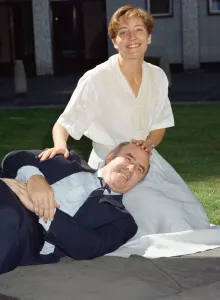 Emma Thompson and Clive James. 16th August 1988 Emma Thompson and Clive James. 16th August 1988