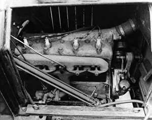 The Engine of a Model T Ford Car. The simple 4 cylinder 2 The Engine of a Model T Ford Car. The simple 4 cylinder 2