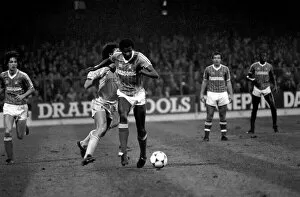 Images Dated 5th December 1981: English League Division One match. Nottingham Forest 0 v Liverpool 2