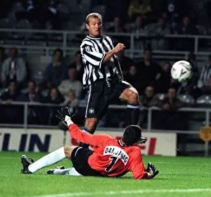 Images Dated 17th September 1998: European Cup Winners Cup First Round First Leg Newcastle United 2 v Partizan