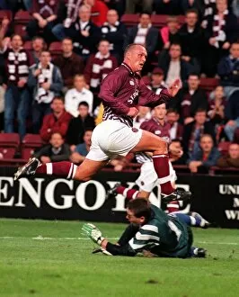 Images Dated 27th August 1998: European Cup Winners Cup Preliminary Qualifier Second leg at Tynecastle August 1998