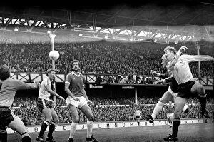 Images Dated 17th October 1981: Everton 2 v. Ipswich 1. October 1981 MF03-23-054 Local Caption Division 1