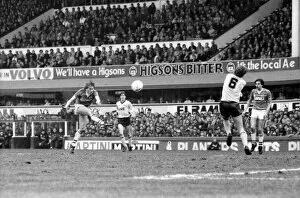 Images Dated 23rd March 1985: Everton v. Arsenal. March 1985 MF20-13-004 The final score was a two nil victory