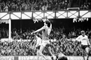 Images Dated 23rd March 1985: Everton v. Arsenal. March 1985 MF20-13-030 The final score was a two nil victory to