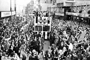 Images Dated 4th May 1974: FA Cup Final 1974. Newcastle United vs Liverpool. Homecoming celebrations after the final