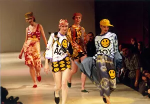 Images Dated 13th October 1988: Fashion Show October 1988 Models walking down catwalk wearing Hyper Hyper ban