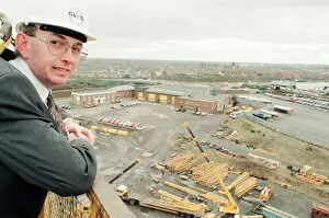 Images Dated 31st March 1995: Feature, Graystone White & Sparrow, Crane Hire Company. Managing Director, David Barrass