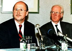 Images Dated 4th March 1996: Fergus McCann Celtic football club press conference with Kevin Kelly microphones