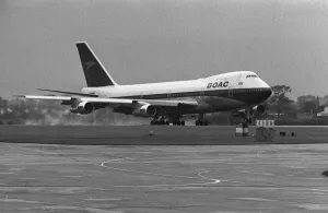 First BOAC Boeing 747 Jumbo jet to land at Manchester's Ringway Airport. August 1970 First BOAC Boeing 747 Jumbo jet to land at Manchester's Ringway Airport. August 1970