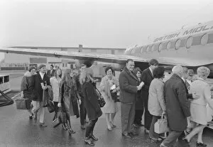 Images Dated 23rd December 1970: The first plane load of Christmas trippers to fly direct from Coventry to Majorca left