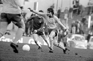 Images Dated 4th January 1975: Football: Chelsea F. C. vs. Sheffield Wed. F. C. January 1975 75-00060-005