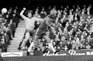 Images Dated 4th January 1975: Football: Chelsea F. C. vs. Sheffield Wed. F. C. January 1975 75-00060-007