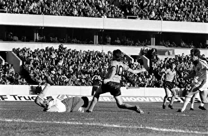 Football Division 1. Aston Villa 3 v. Tottenham Hotspur 0. October 1980 LF04-43-048 Football Division 1. Aston Villa 3 v. Tottenham Hotspur 0. October 1980 LF04-43-048