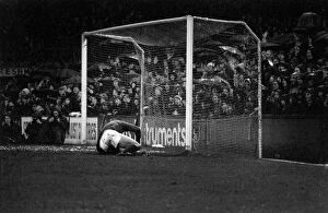 Images Dated 19th January 1975: Football: West Ham F. C. vs. Queens Park Ranger F. C. Scenes during the match