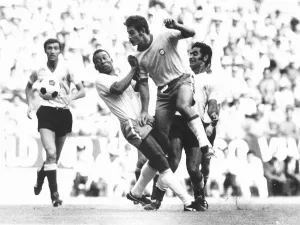 Football World Cup Semi Final 1970 Brazil 3 Uraguay 1 Roberto Rivelino Football World Cup Semi Final 1970 Brazil 3 Uraguay 1 Roberto Rivelino