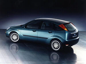 Images Dated 9th March 1998: Ford Focus new Ford car March 1998 Metalic blue hatchback