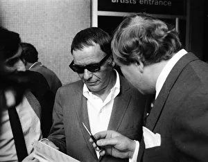 Frank Sinatra, signing autographs outside the Royal Festival Hall, London Frank Sinatra, signing autographs outside the Royal Festival Hall, London