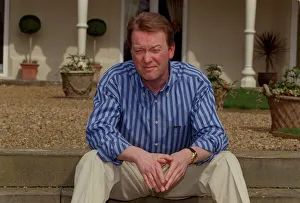 Frank Warren Boxing Promoter May 98 Sitting on the steps of his large house Frank Warren Boxing Promoter May 98 Sitting on the steps of his large house