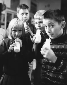 Forty French boys and girls aged between 9 - 11 from Boulogne are starting a Forty French boys and girls aged between 9 - 11 from Boulogne are starting a