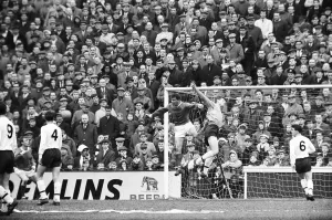 Fulham 2 v. West Bromwich Albion 1. 1966 League campaign Fulham 2 v. West Bromwich Albion 1. 1966 League campaign