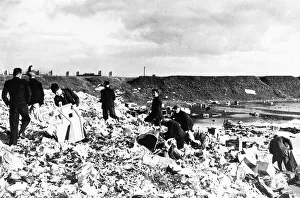 General view of unemployed workers from Cardiff picking over a rubbish tip in 1938 General view of unemployed workers from Cardiff picking over a rubbish tip in 1938