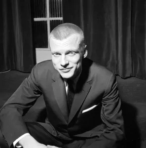 Gerry Mulligan Jazz band leader seen here at the Albermarle Hall Suit. April 1957 Gerry Mulligan Jazz band leader seen here at the Albermarle Hall Suit. April 1957