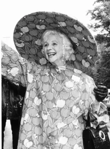 Gertrude Shilling in flower print outfit at Royal Ascot June 1980 Gertrude Shilling in flower print outfit at Royal Ascot June 1980