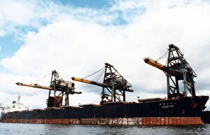 Images Dated 16th July 1991: Giant coal carrier berthed at British Steels Redcar terminal. 16th July 1991