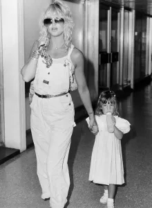 Goldie Hawn, American actress with daughter Kate, aged 3 years old Goldie Hawn, American actress with daughter Kate, aged 3 years old