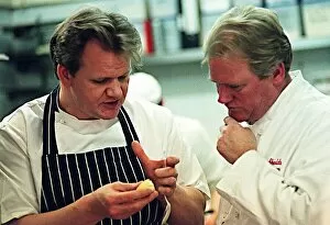 Images Dated 24th February 1999: Gordon Ramsay Chef February 1999 with Daily Record reporter Bob Shields in kitchen at