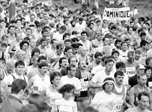Images Dated 24th July 1988: The Great North Run 24 July 1988 - Runners surge over the start line