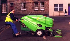 THE GREEN MACHINE AND STUART HARDEN JANUARY 1998 THE GREEN MACHINE AND STUART HARDEN JANUARY 1998