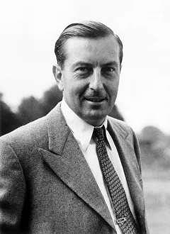 Henry Cotton Golfer at Golf Tournament Richmond Drew 8th August 1945 Henry Cotton Golfer at Golf Tournament Richmond Drew 8th August 1945