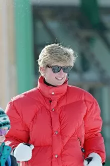 Images Dated 28th March 1993: HRH The Princess of Wales, Princess Diana, enjoys a ski holiday in Lech, Austria