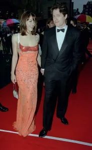 Hugh Grant Actor April 98 Arriving for the BAFT Aawards 1998 with girlfriend Liz Hugh Grant Actor April 98 Arriving for the BAFT Aawards 1998 with girlfriend Liz
