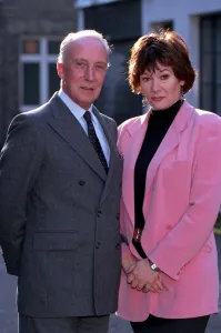 IAN RICHARDSON & DIANE FLETCHER AT PHOTOCALL FOR THE TV PROGRAMME TO PLAY THE KING IAN RICHARDSON & DIANE FLETCHER AT PHOTOCALL FOR THE TV PROGRAMME TO PLAY THE KING