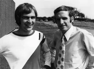 Ian Ross of Aston Villa with manager Vic Crowe. July 1972 P006004 Ian Ross of Aston Villa with manager Vic Crowe. July 1972 P006004
