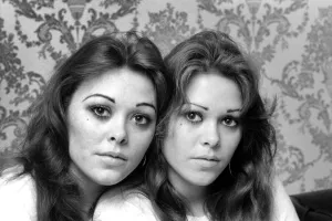 Identical Twins: Jackie and Lorraine Docker. January 1975 75-00595-002 Identical Twins: Jackie and Lorraine Docker. January 1975 75-00595-002