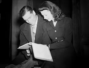 Image shows British actors Sir Laurence Olivier and his wife, Vivien Leigh Image shows British actors Sir Laurence Olivier and his wife, Vivien Leigh