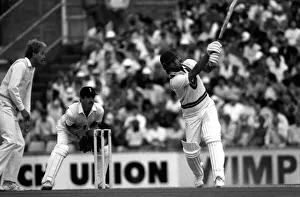 Imran Khan batting during fifth test England v Pakistan Imran Khan batting during fifth test England v Pakistan