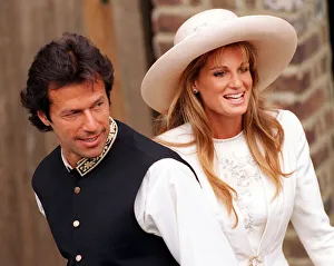 Imran Khan and society heiress Jemima Goldsmith stand for photographers after their Imran Khan and society heiress Jemima Goldsmith stand for photographers after their