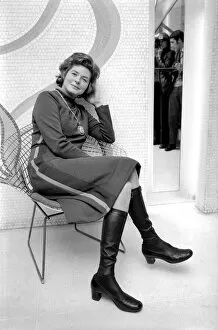 Images Dated 5th January 1971: Ingrid Bergman. Pictured at a reception in the West End this evening at the Cavendish