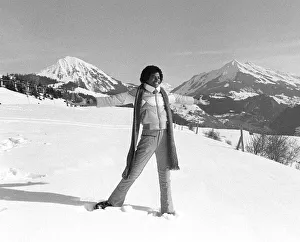 The Jackson 5 February 1979 - Michael Jackson performing in Switzerland on the slopes The Jackson 5 February 1979 - Michael Jackson performing in Switzerland on the slopes