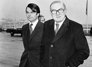 Images Dated 17th July 1980: James Callaghan with Dr David Owen standing by the sea 1980