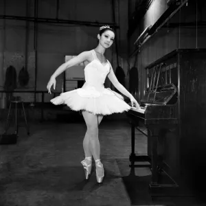Japanese Ballet Dancer: Noriko Ohara. Four feet ten inches tall Japanese Ballet Dancer: Noriko Ohara. Four feet ten inches tall