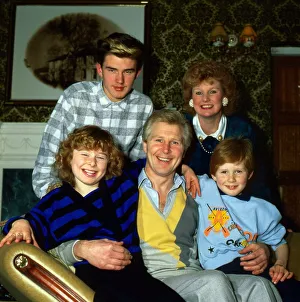 Jim Watt at home with his wife Michelle and children December 1986 L-R Jim Watt at home with his wife Michelle and children December 1986 L-R