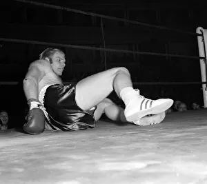 Joe Bugner Heavyweight Boxer October 1972 fighting Jurgen Blin at Royal Albert Joe Bugner Heavyweight Boxer October 1972 fighting Jurgen Blin at Royal Albert