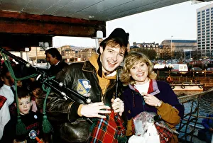 John Leslie with new fellow Blue Peter television presenter Anthea Turner, 1992 John Leslie with new fellow Blue Peter television presenter Anthea Turner, 1992