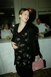 Images Dated 30th November 1998: Kate Beckinsale Actress November 98 Pregnant actress Kate Beckingsale at
