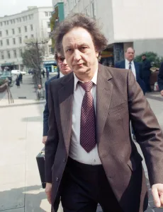 Ken Dodd, pictured arriving at court during his tax fraud trail. 6th June 1989 Ken Dodd, pictured arriving at court during his tax fraud trail. 6th June 1989